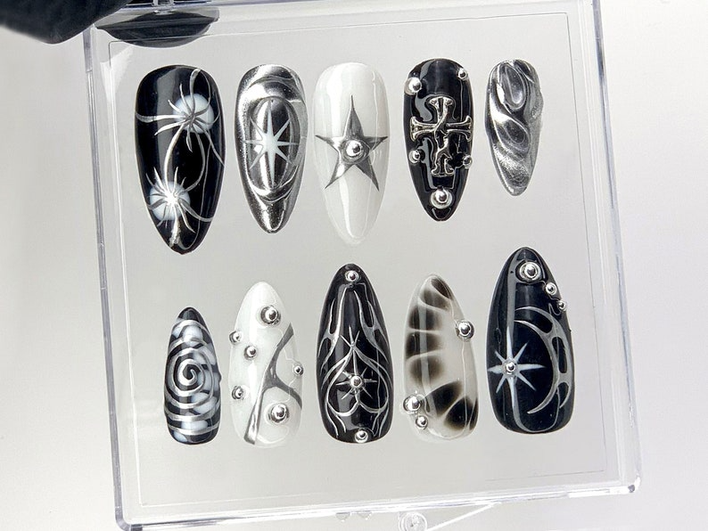 Elegant Gothic Press On Nails | 3D Designs with Cross. Star. Spiral Acrylic Nails | Monochrome Nail Art | Y2k Nails | Custom Nails | OC552YL