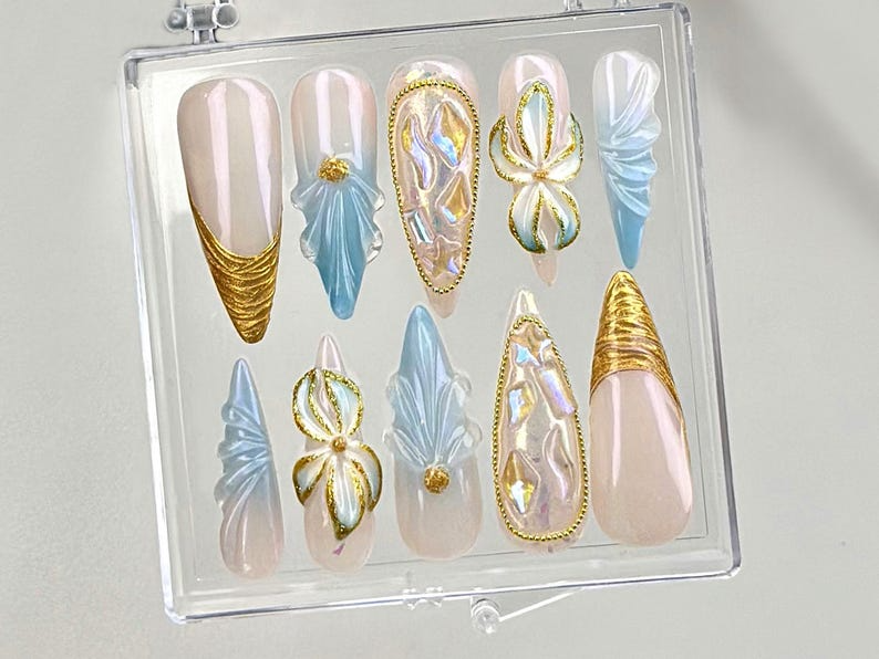 Luxury Golden Swirl Press On Nails | Pearlescent Accents Fake Nails | Elegant Bridal Nail Art | Chic Gold Designs False Nails | OC613YC