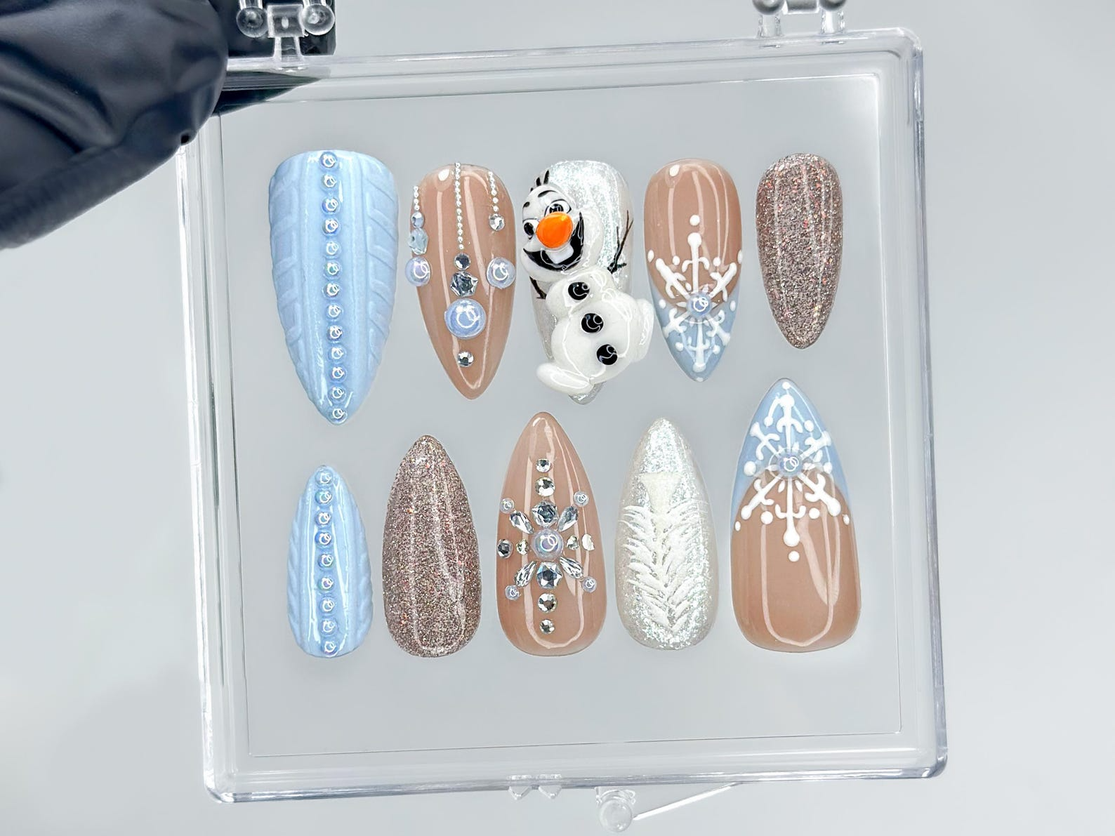 Frosty Snowman Winter Press On Nails | 3D Snowman Christmas Nail Art | 3D Snowman Accent | Crystal Nude Winter Nails | OB1214EC
