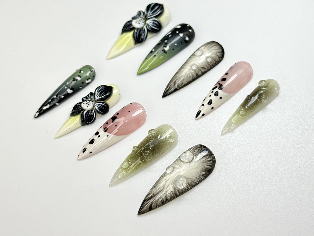 Elegant Green Bloom Press On Nails | 3D Black White Floral Nails | Handpainted Nature Nail Art | Green Ombre & Dot Accent Nails | OC101HK