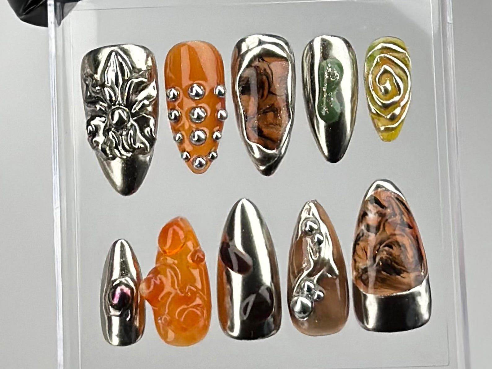 Glam Gothic Chrome Press On Nails | Edgy Metallic Fake Nails | Silver Metallic & Marble Nail Art | Gothic. Y2K Inspired Press Ons | OC686YK