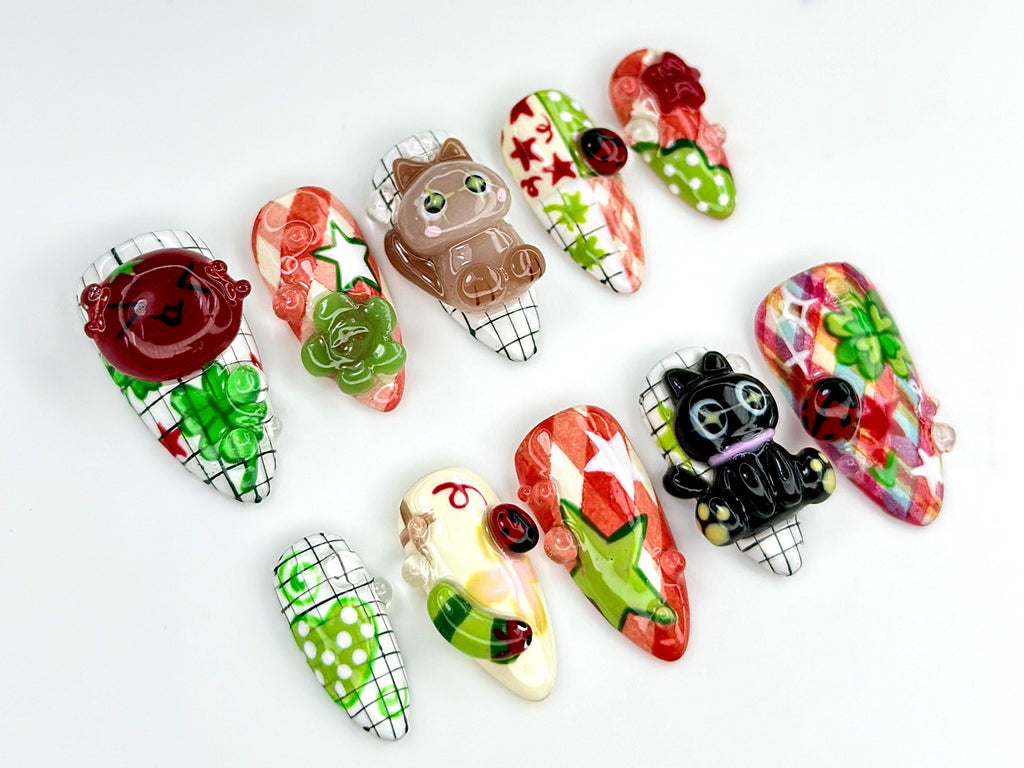 3D Cat Clover Nail Set - Red Green Checkered Press-Ons