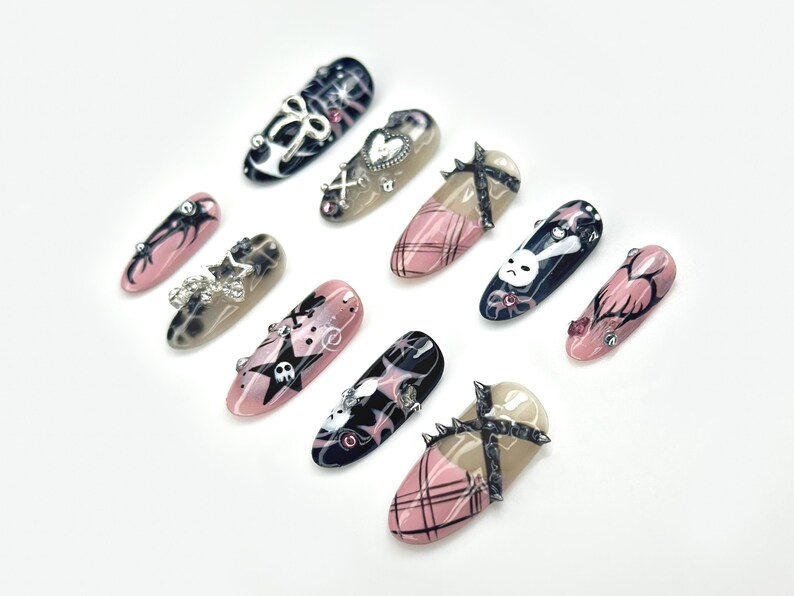 Gothic Bunny & Punk Heart Press On Nails | Y2K Alternative Nail Art | Pink Plaid. Stars And Skulls | Cute Bunny Gothic Vibes | OB1046EP