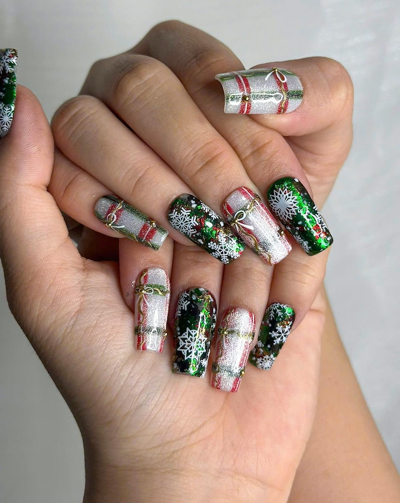 Holiday Sparkle Green Press On Nails For Christmas | Red Green Christmas Nails | Snowflake Glitter Nail Art | Festive Press Ons | Winter Nails | OC227HC