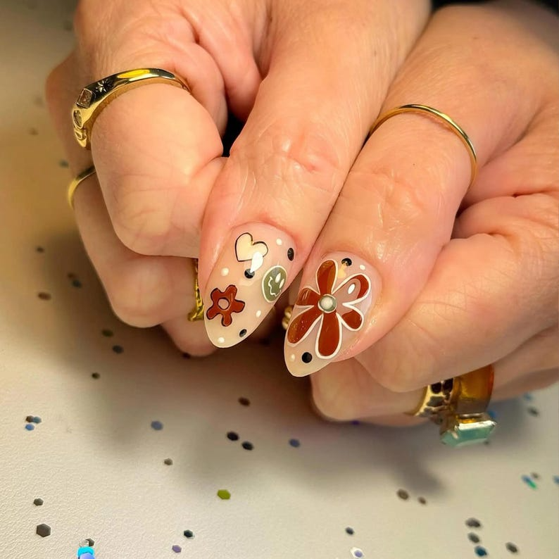Y2K Hippie Mushroom Press On Nails | Retro Swirl Heart Flower Tips | 3D Groovy Psychedelic Nail Art | Peace Sign Pop Art Nails | OB825H