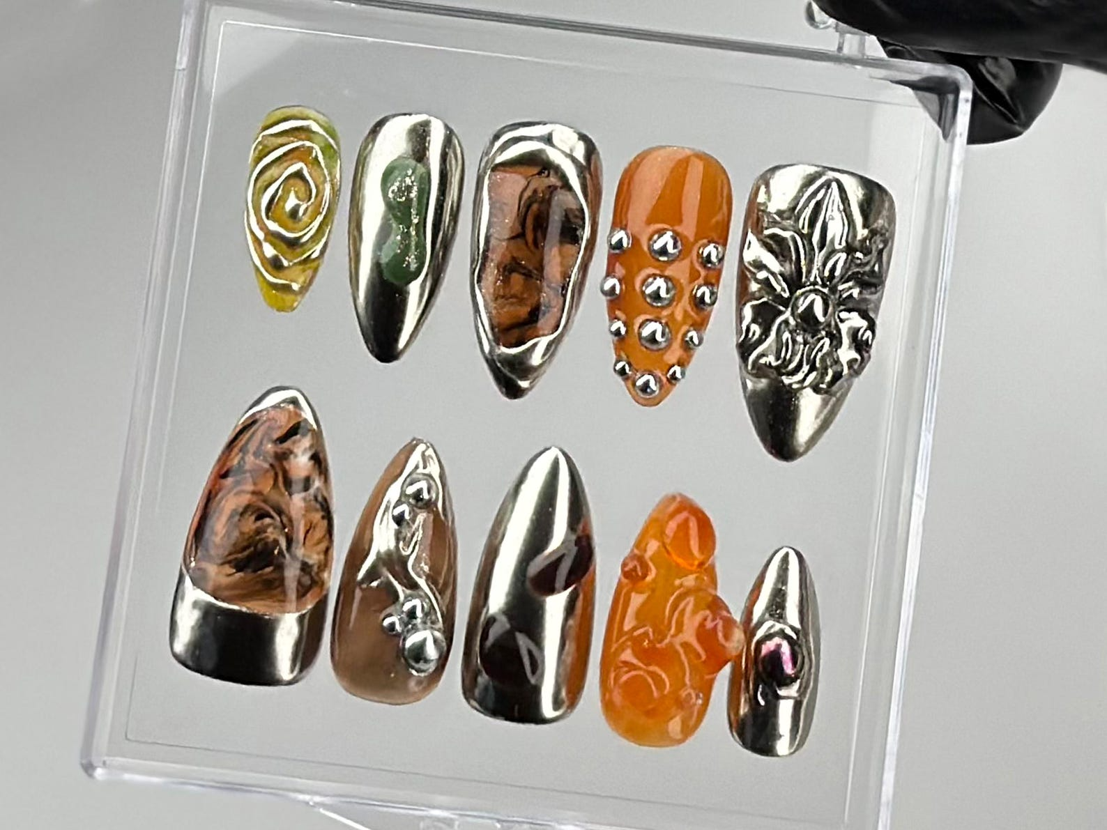 Glam Gothic Chrome Press On Nails | Edgy Metallic Fake Nails | Silver Metallic & Marble Nail Art | Gothic. Y2K Inspired Press Ons | OC686YK
