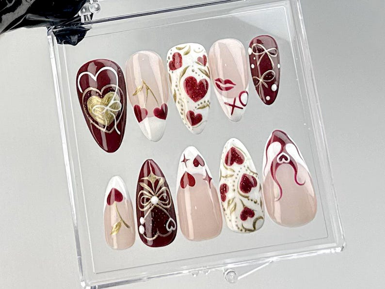 Valentine's Day Almond Nails |Love and Heart Motif Nail Art |Valentine XO Fake Nails |Gold and Red Luxury False Nails |Kawaii Nails |OC727YC