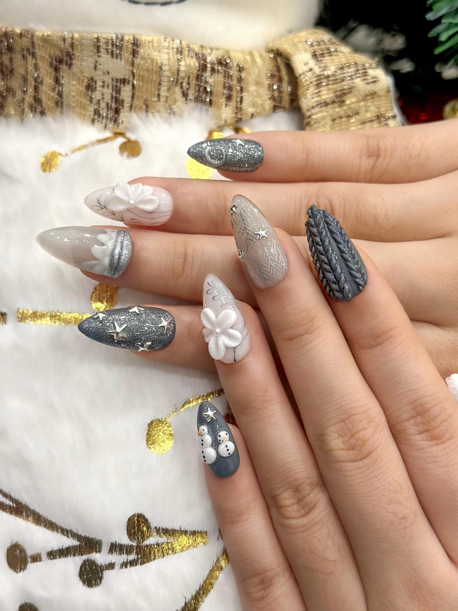 Silver Winter Stars Press On Nails | Elegant Winter Flower Nail Art | Grey Glitter Winter Nails | Frosty Holiday Press Ons | OC251EC