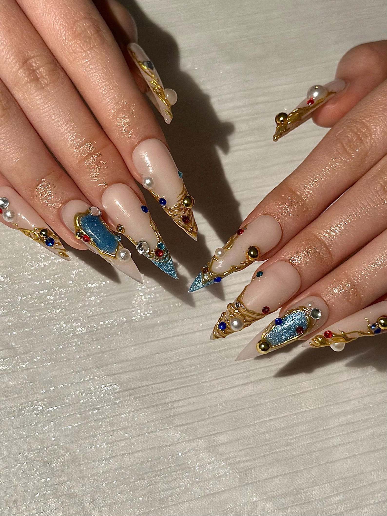 Luxury 3D Jewelry Press On Nails. Gold Filigree and Blue Gemstone False Nails. Royal Core Stiletto Nails for Gala or Wedding | OB1022HC
