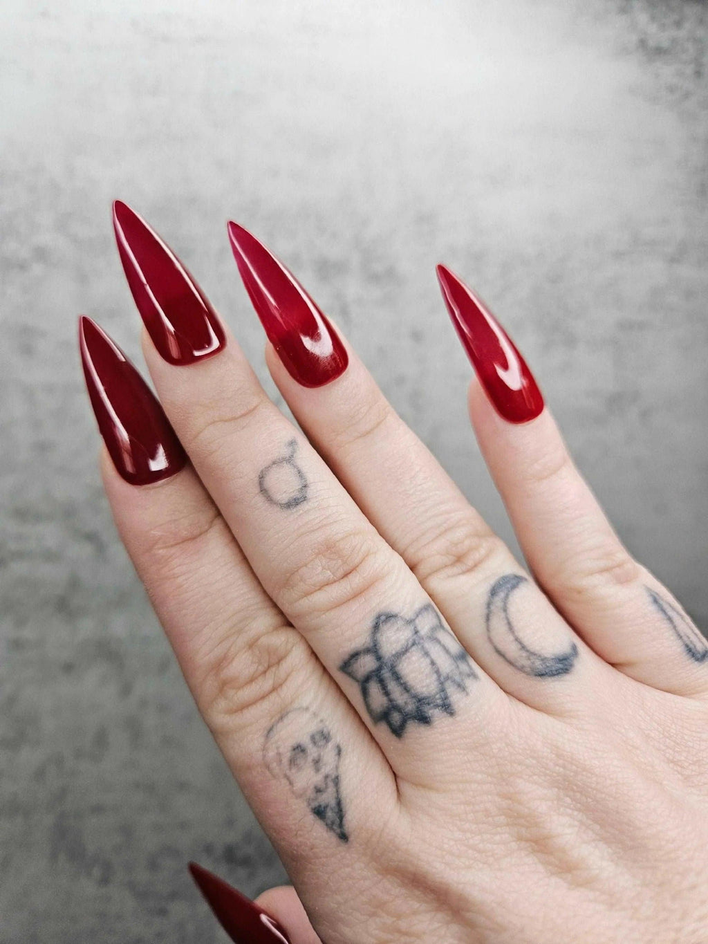 Bloody Brilliant Glossy Red Nails - Custom Handmade Fake Nail W46