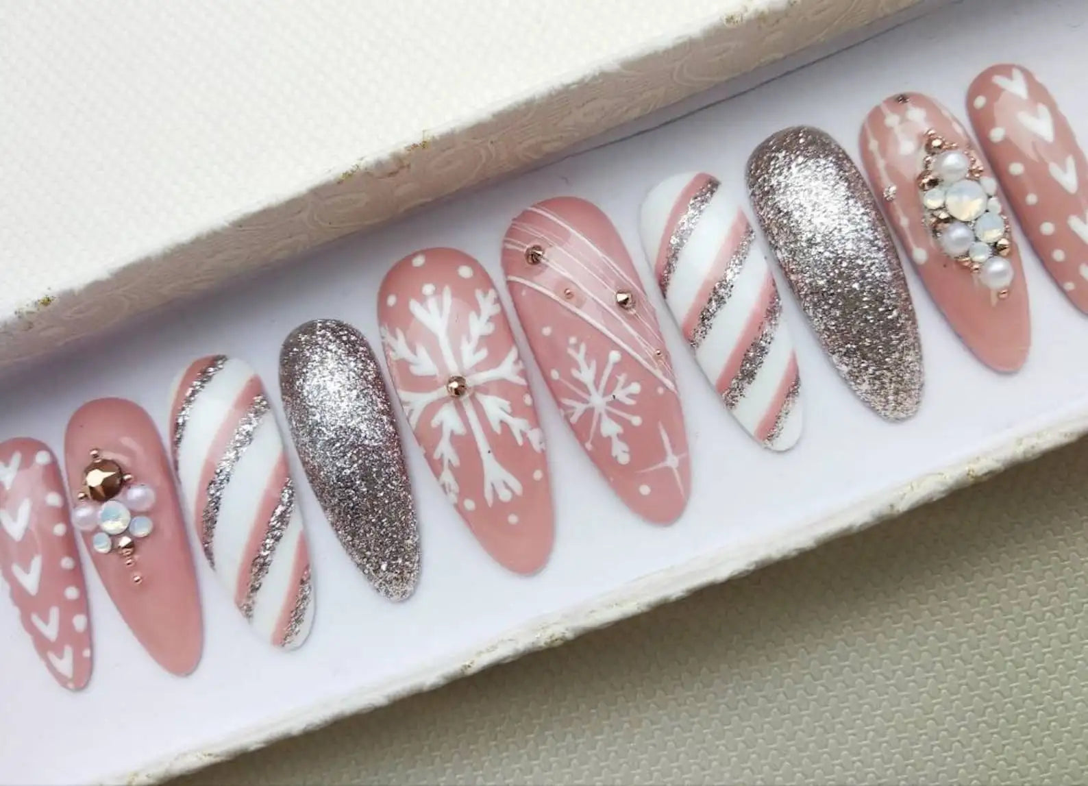 Christmas Glitter Snowflake Pink Press on Nails - Handmade Fingernails T11