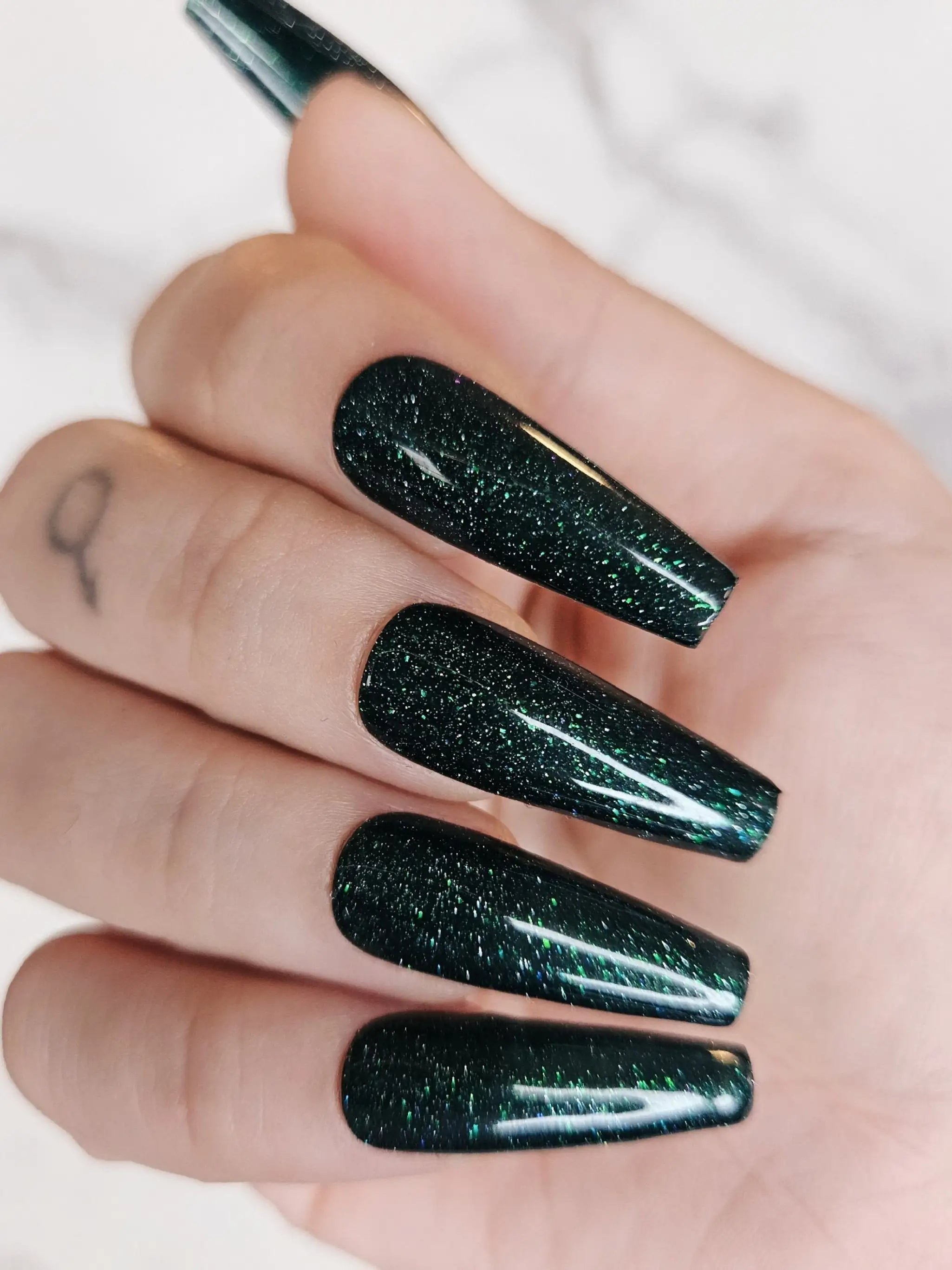 Dark Green Glitter Glossy Handmade Press on Nails - Luxury Reusable Fingernails P37