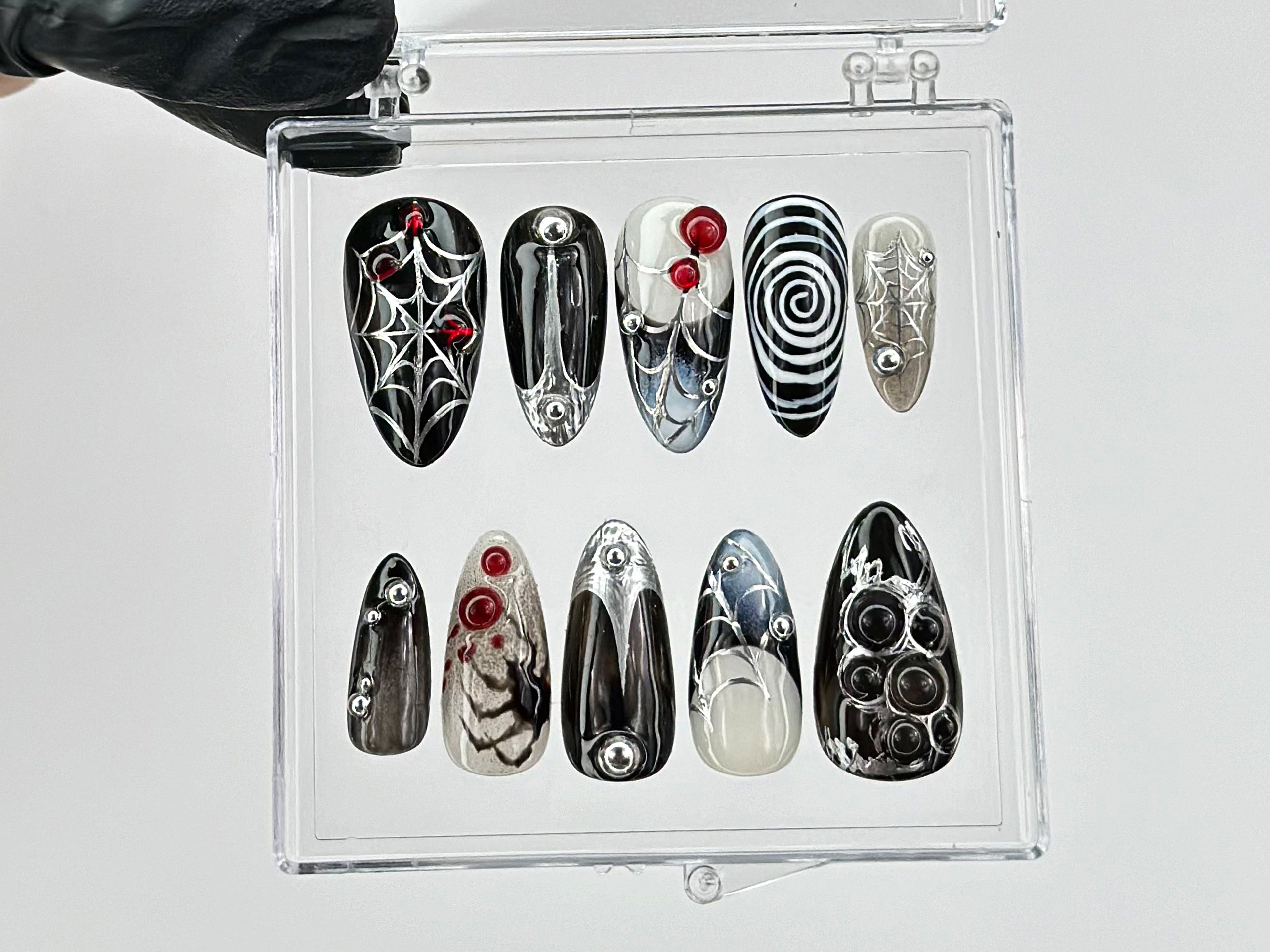 Halloween Spider Press On Nails | Halloween Nail Art |Gothic Spider Web Fake Nails | Spooky Press On Nails for Halloween | Press Ons |OB591T