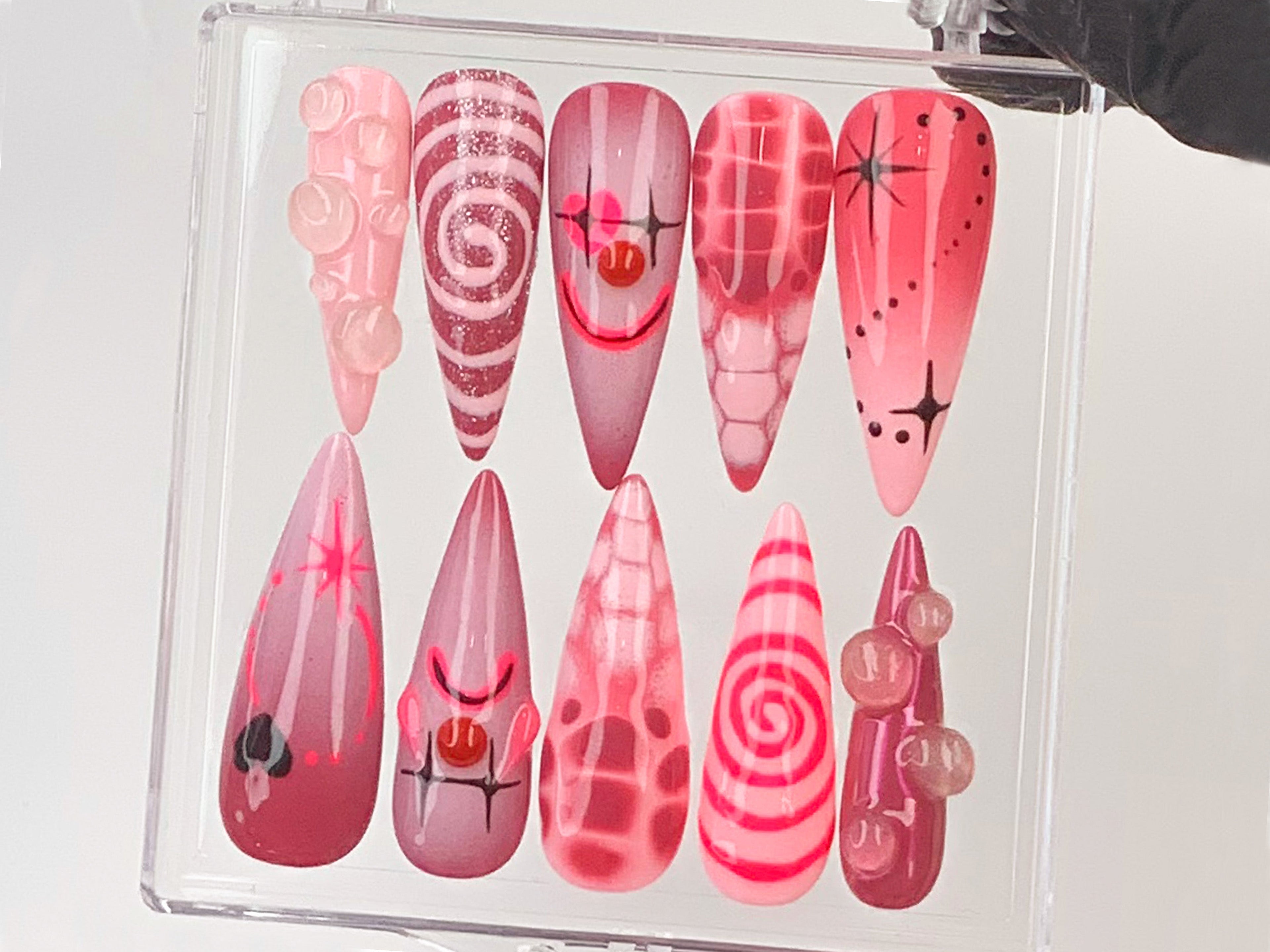Creepy Clown Horror Press On Nails | Spooky Halloween Fake Nails | 3D Horror Clown Design Acrylic Nails |  Gothic Circus Nail Art | OC596Y