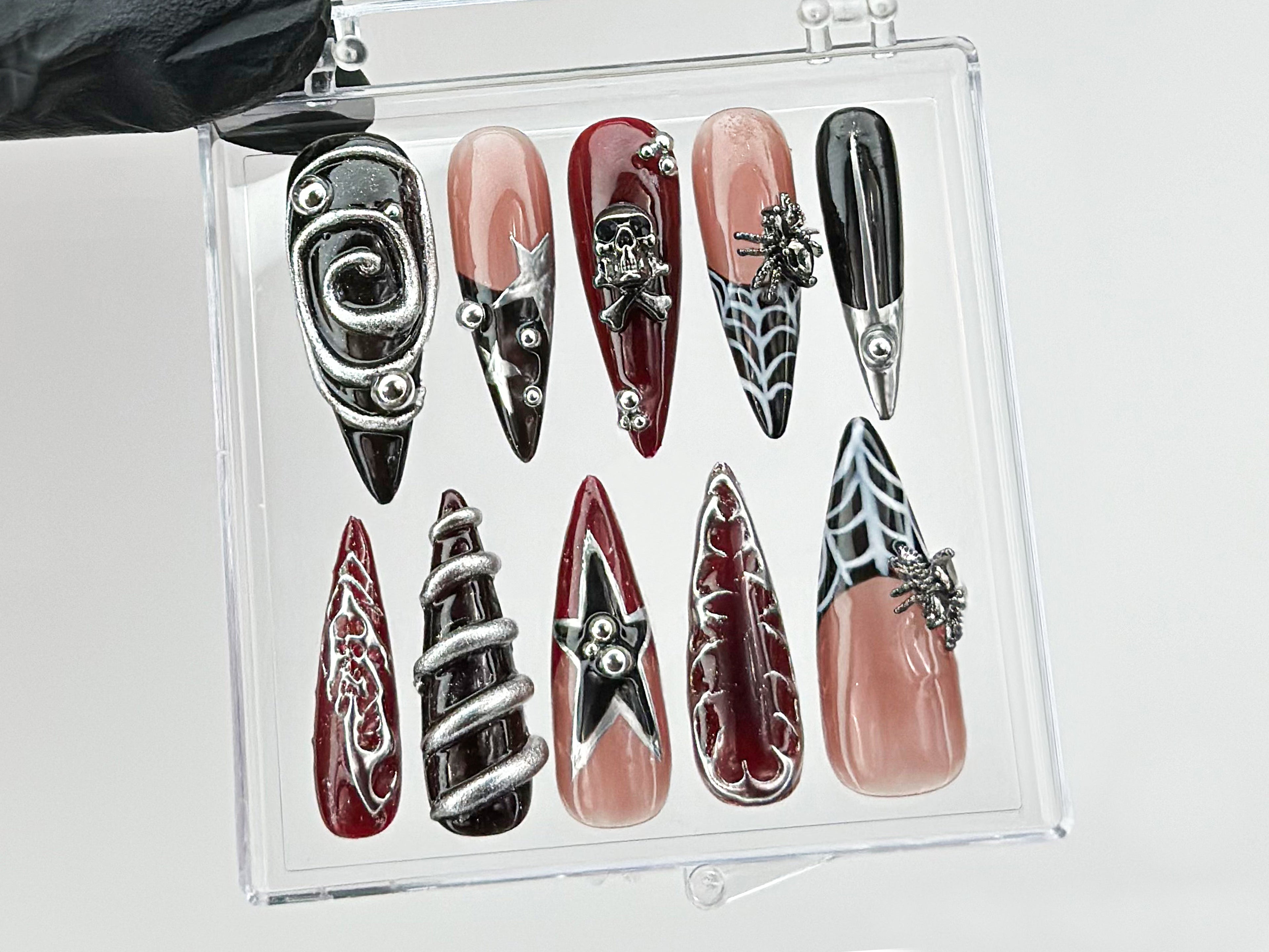 Gothic Halloween Press On Nails | Halloween Nails | Trending Chrome Nail Art | Gothic Nails | 3D Gothic Skull Charm On Fake Nails | OB598T