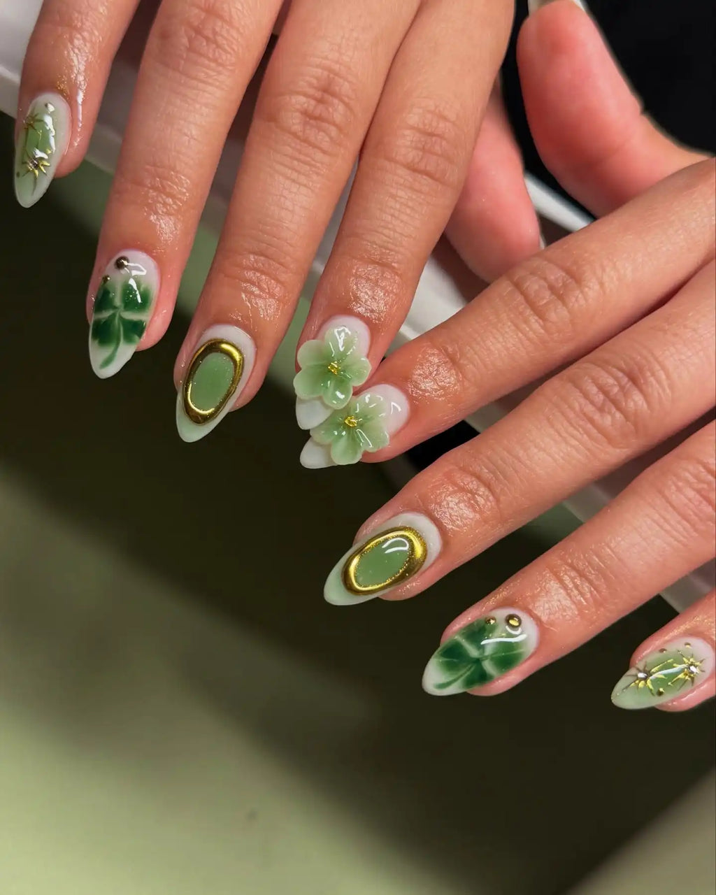 Handmade 3D Green Gold Floral Luxury Press on Nails P50