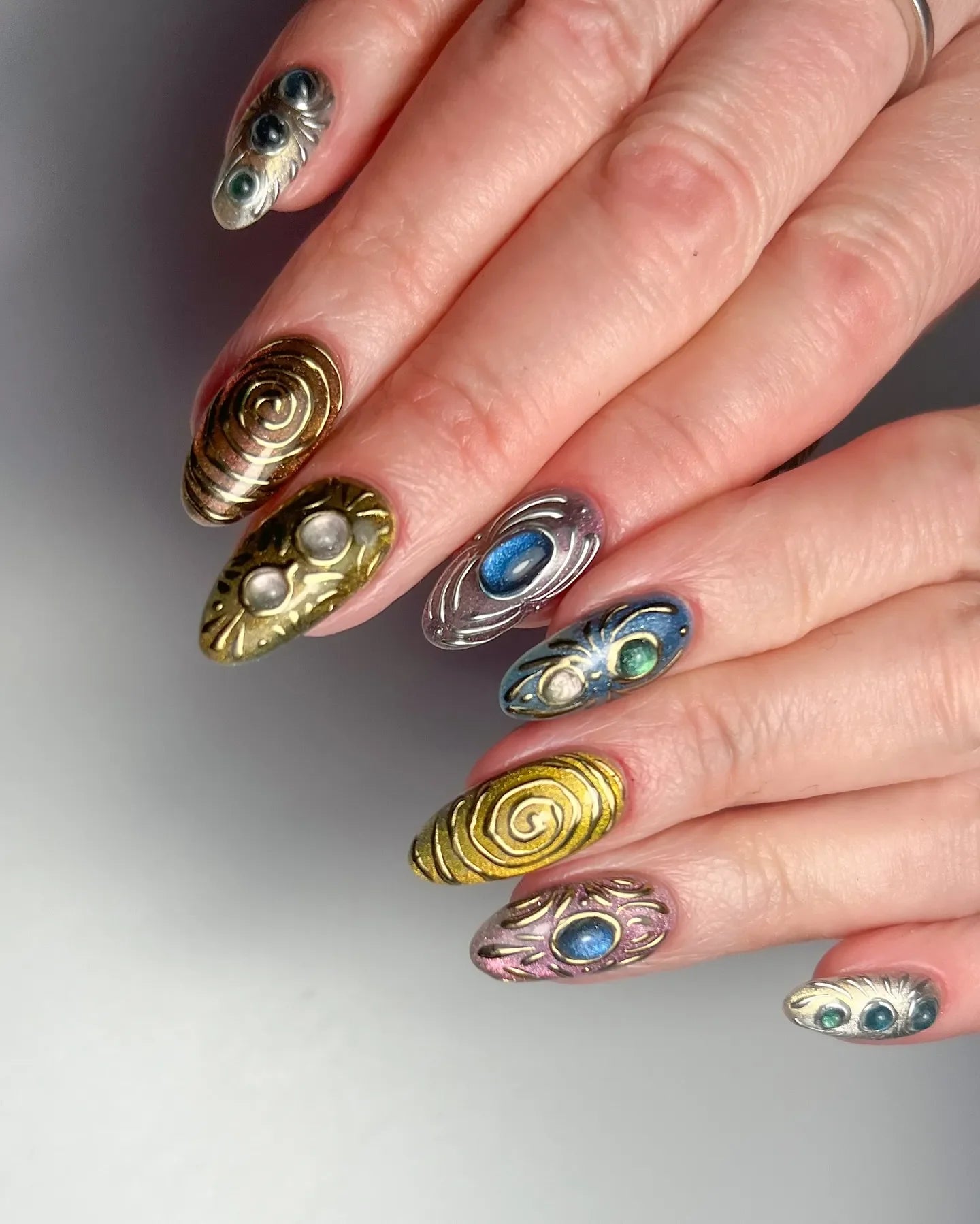Handmade 3D Metallic Ancient Artifact Gemstone Chrome Press on Nails G32