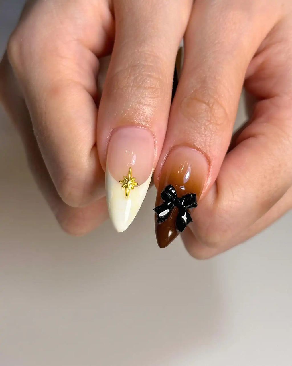 Handmade Aura Ribbon Knot with Flowers and Gold Press on Nails Z73