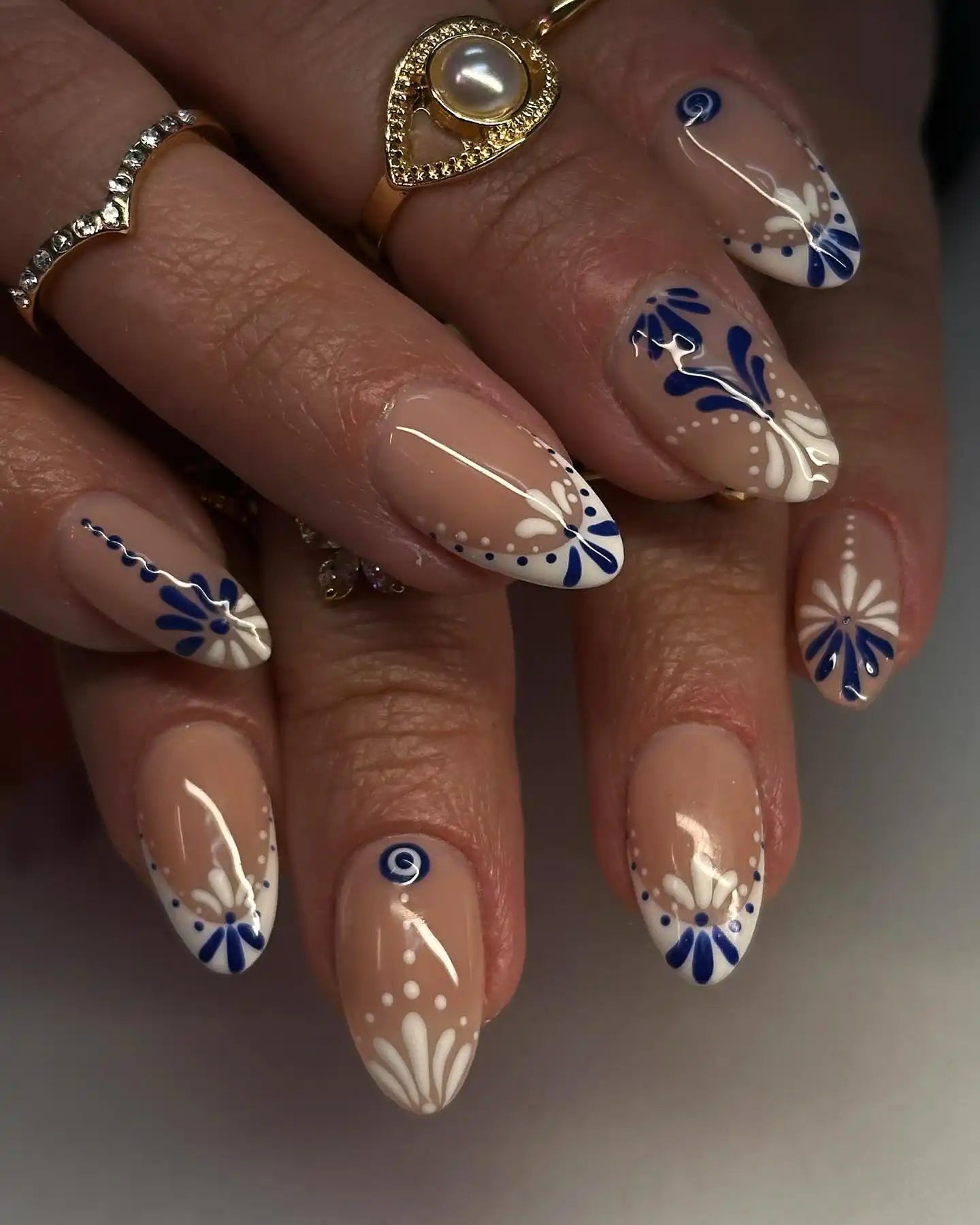 Handmade Blue and White Floral Dot Glossy Art Press on Nails N24