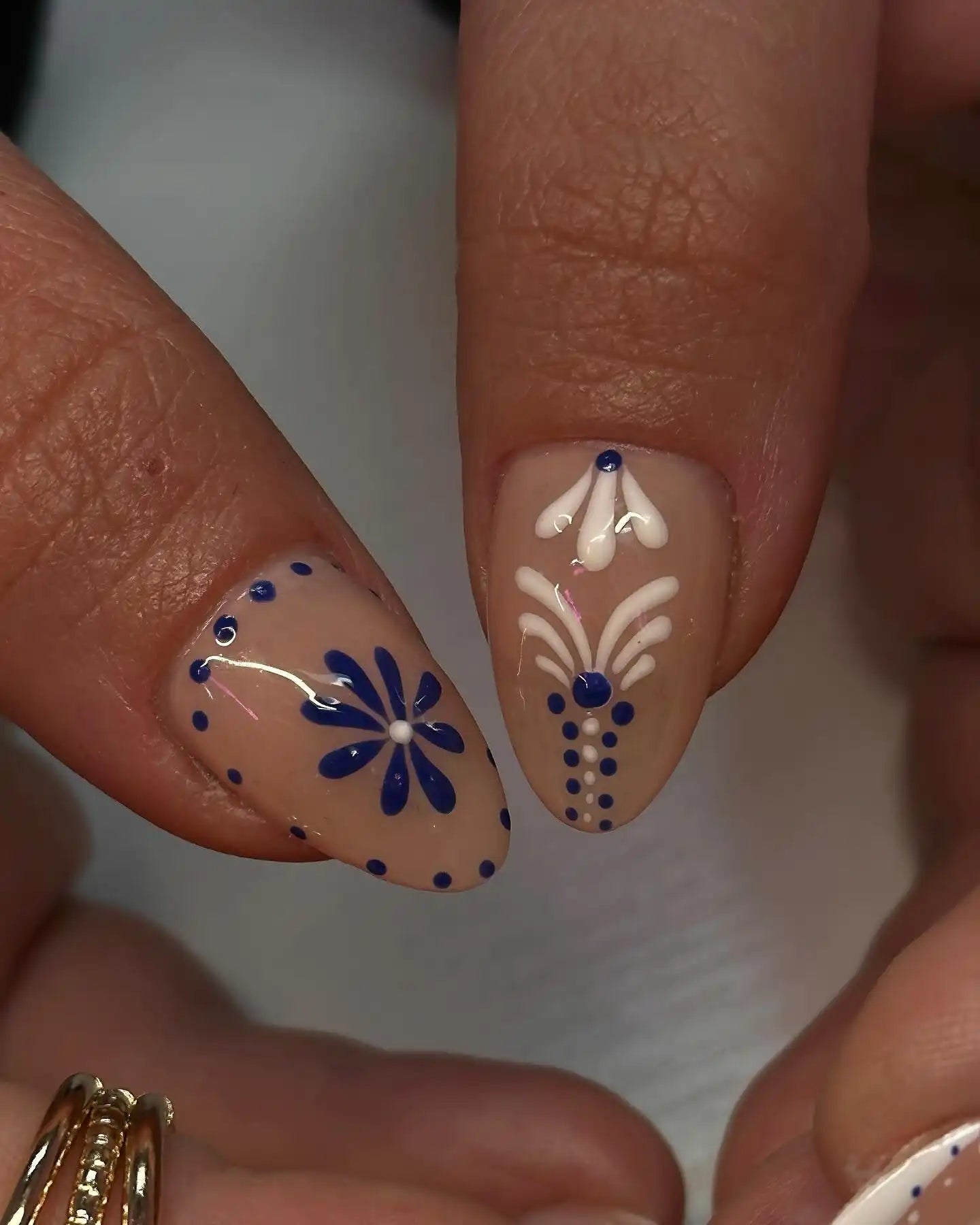 Handmade Blue and White Floral Dot Glossy Art Press on Nails N24