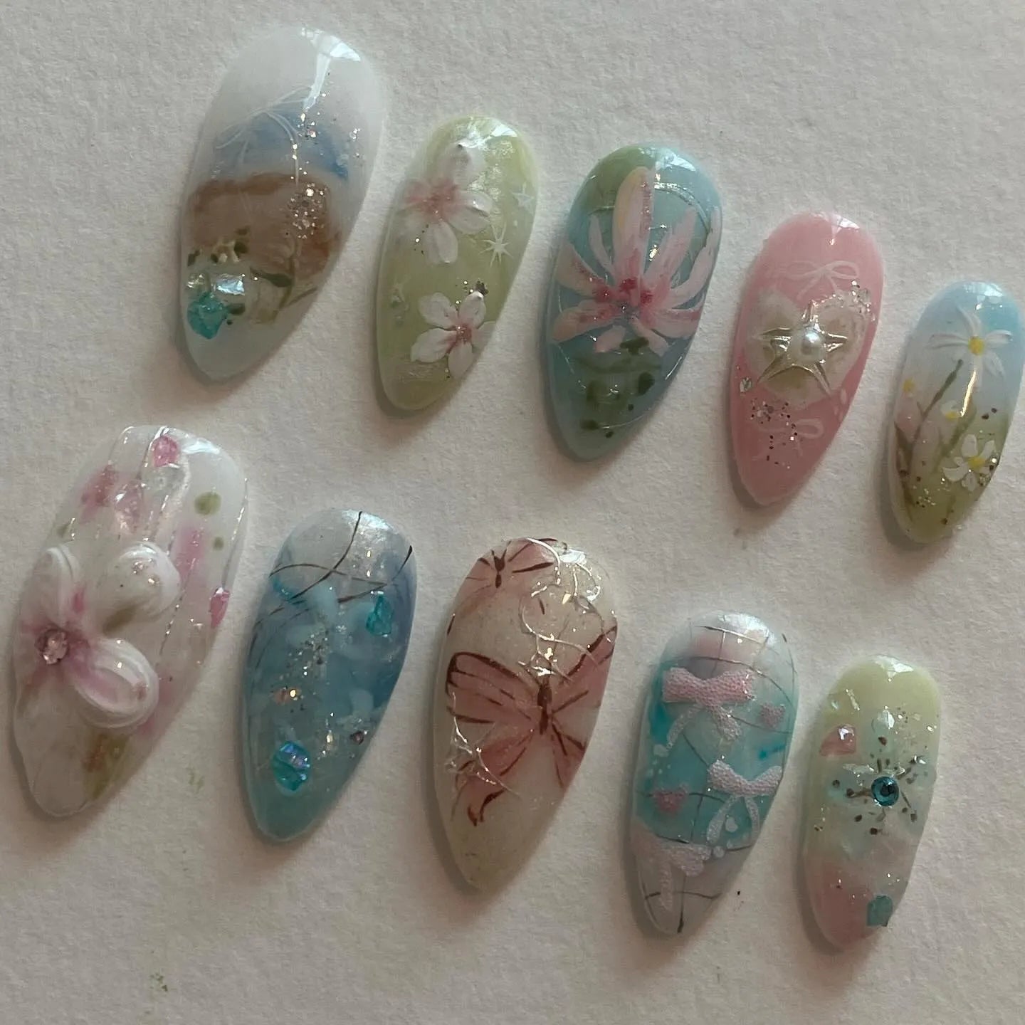 Handmade Butterfly Nature Scene Pastel Floral Spring Press on Nails Y37